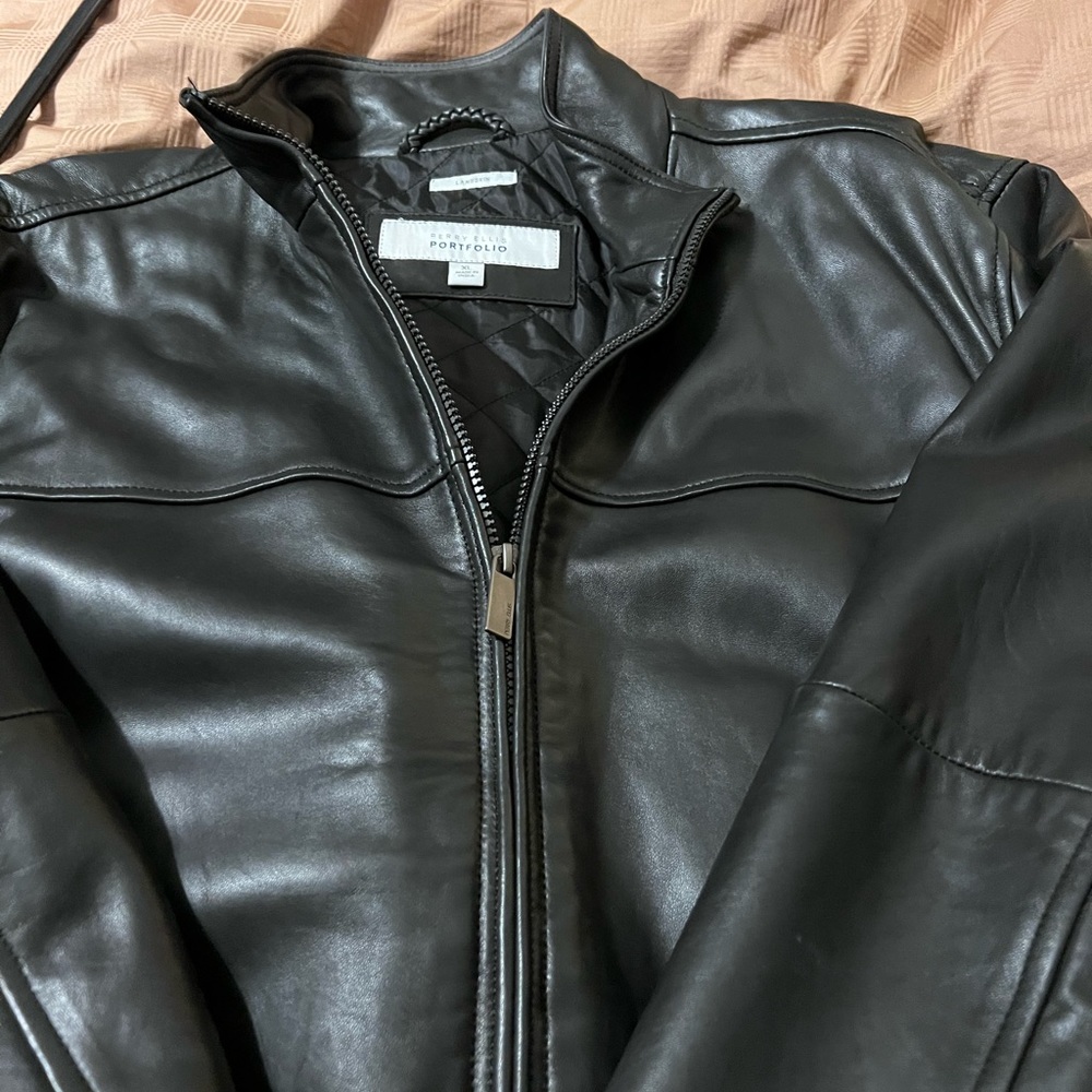 Perry Ellis Lambskin Black Leather Jacket Very Soft Gem